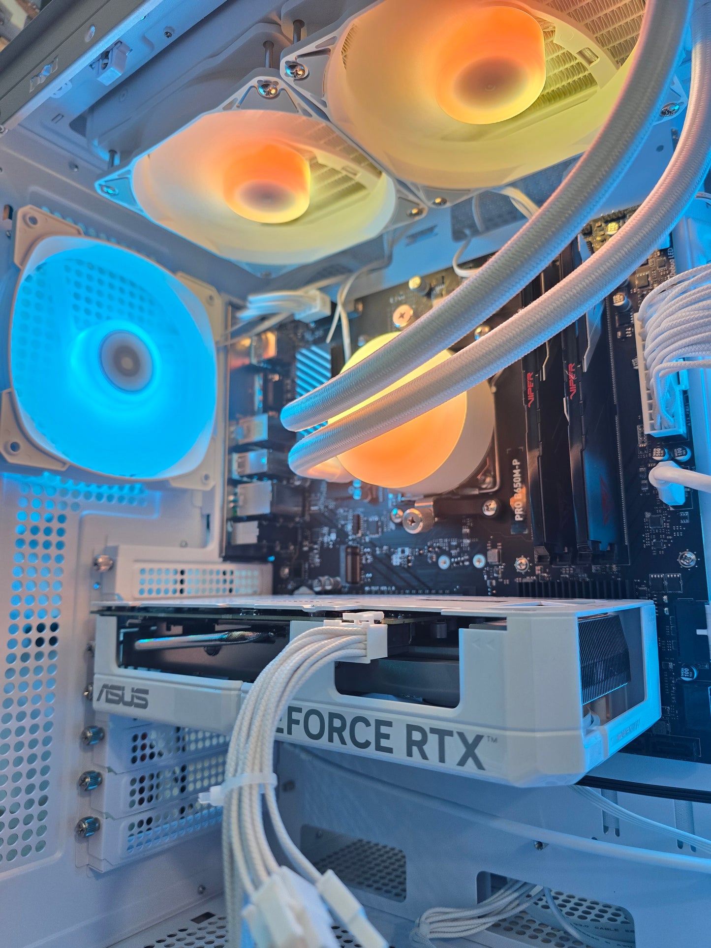 Computadora Gaming KING 65 PRO