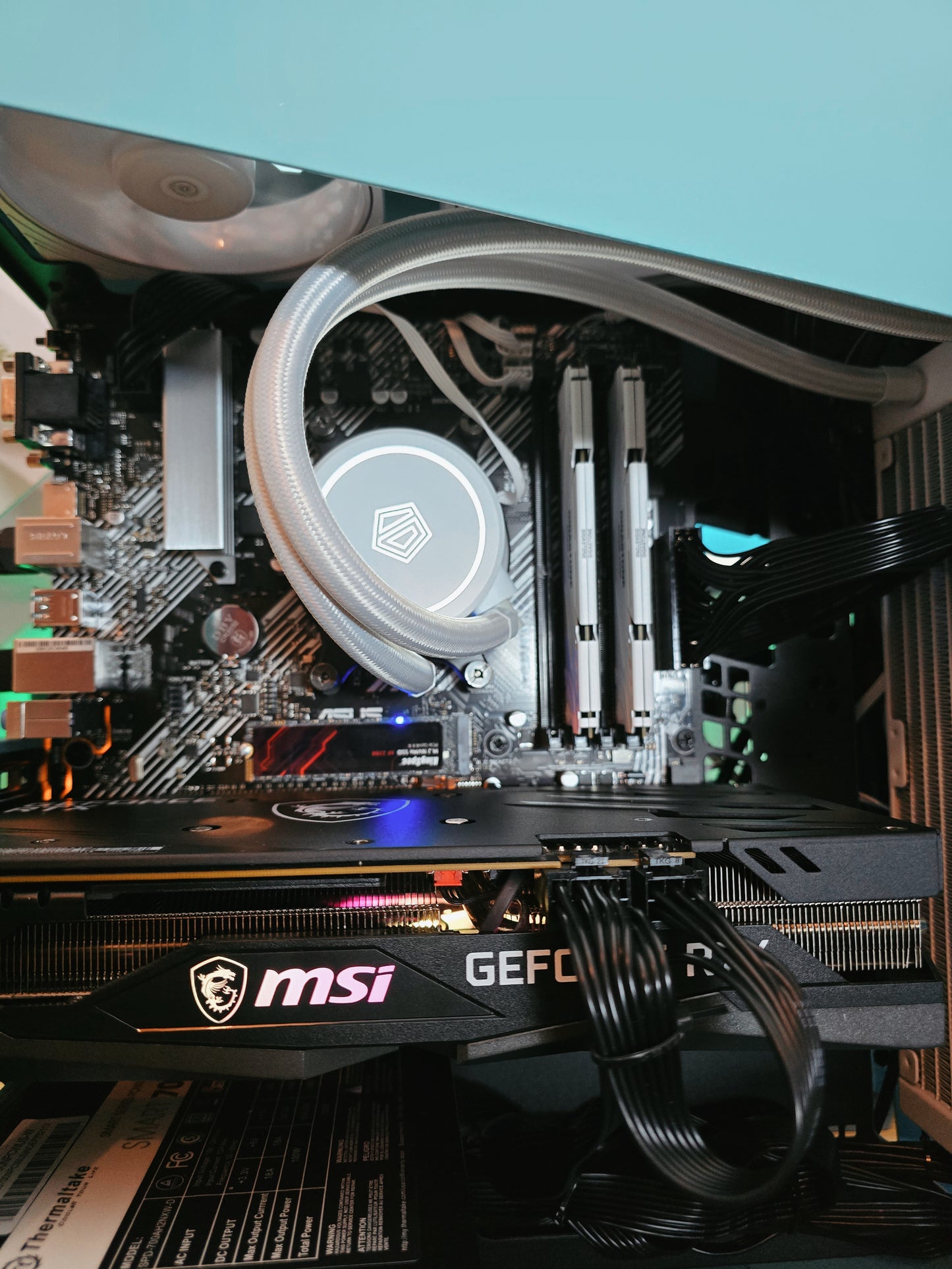 Gaming PC - THERMALTAKE TURQUOISE EDITION ❄️