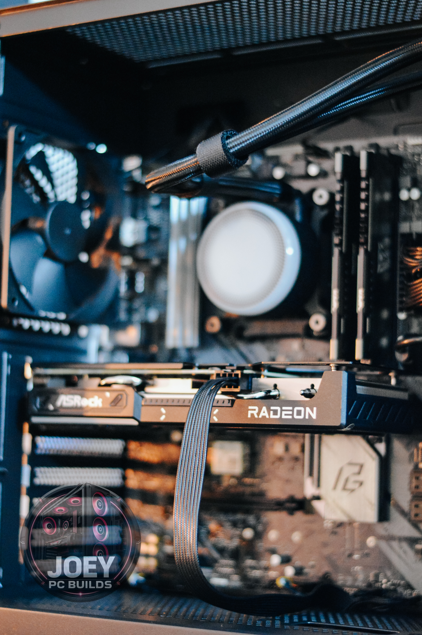 Wood Edition☘️🪵 – Gaming PC Ryzen 9 5900X + RX 9060XT / Liquid Cooler / 32GB RAM / 2TB SSD / Win 11 Pro