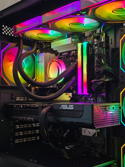 RYZEN 7 9800X3D | RTX 5070 12GB ASUS | 32GB DDR5 | 1TB NVMe | WINDOWS 11 PRO