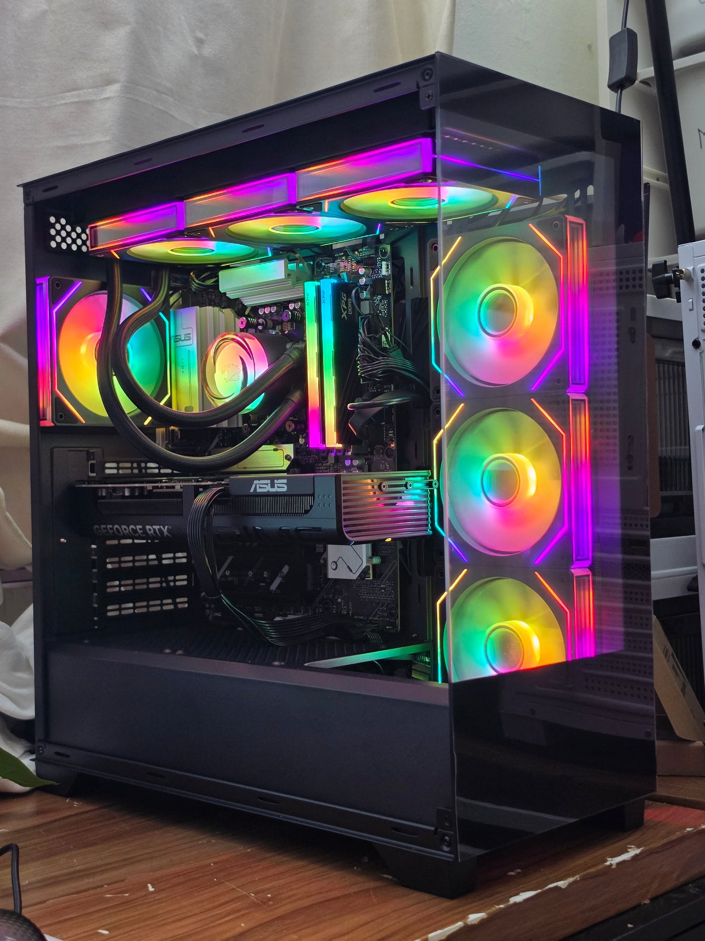 RYZEN 7 9800X3D | RTX 5070 12GB ASUS | 32GB DDR5 | 1TB NVMe | WINDOWS 11 PRO