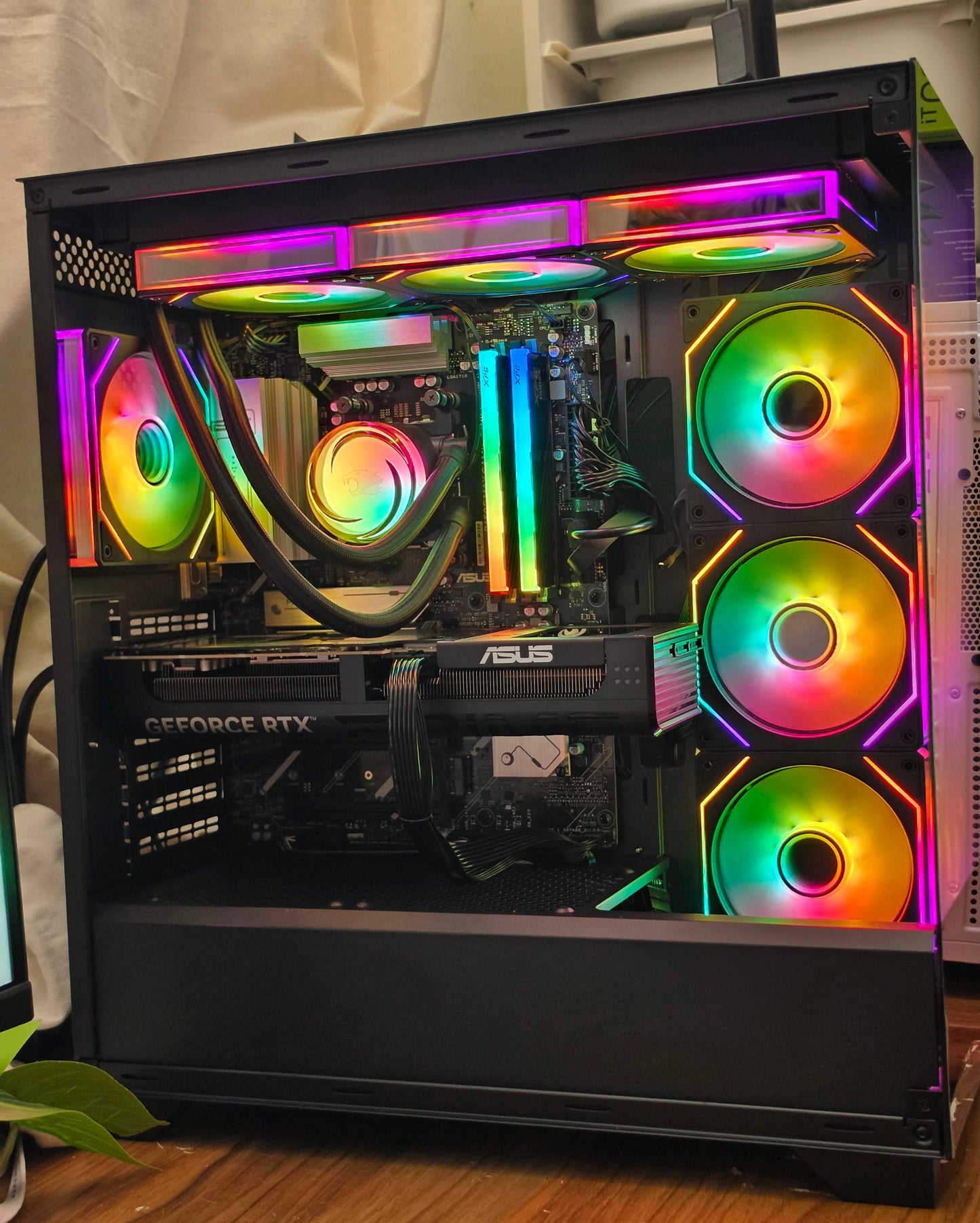 RYZEN 7 9800X3D | RTX 5070 12GB ASUS | 32GB DDR5 | 1TB NVMe | WINDOWS 11 PRO
