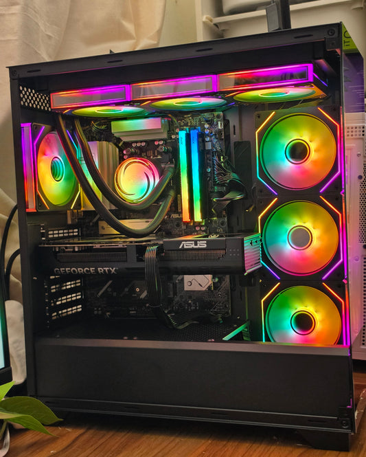 RYZEN 7 9800X3D | RTX 5070 12GB ASUS | 32GB DDR5 | 1TB NVMe | WINDOWS 11 PRO