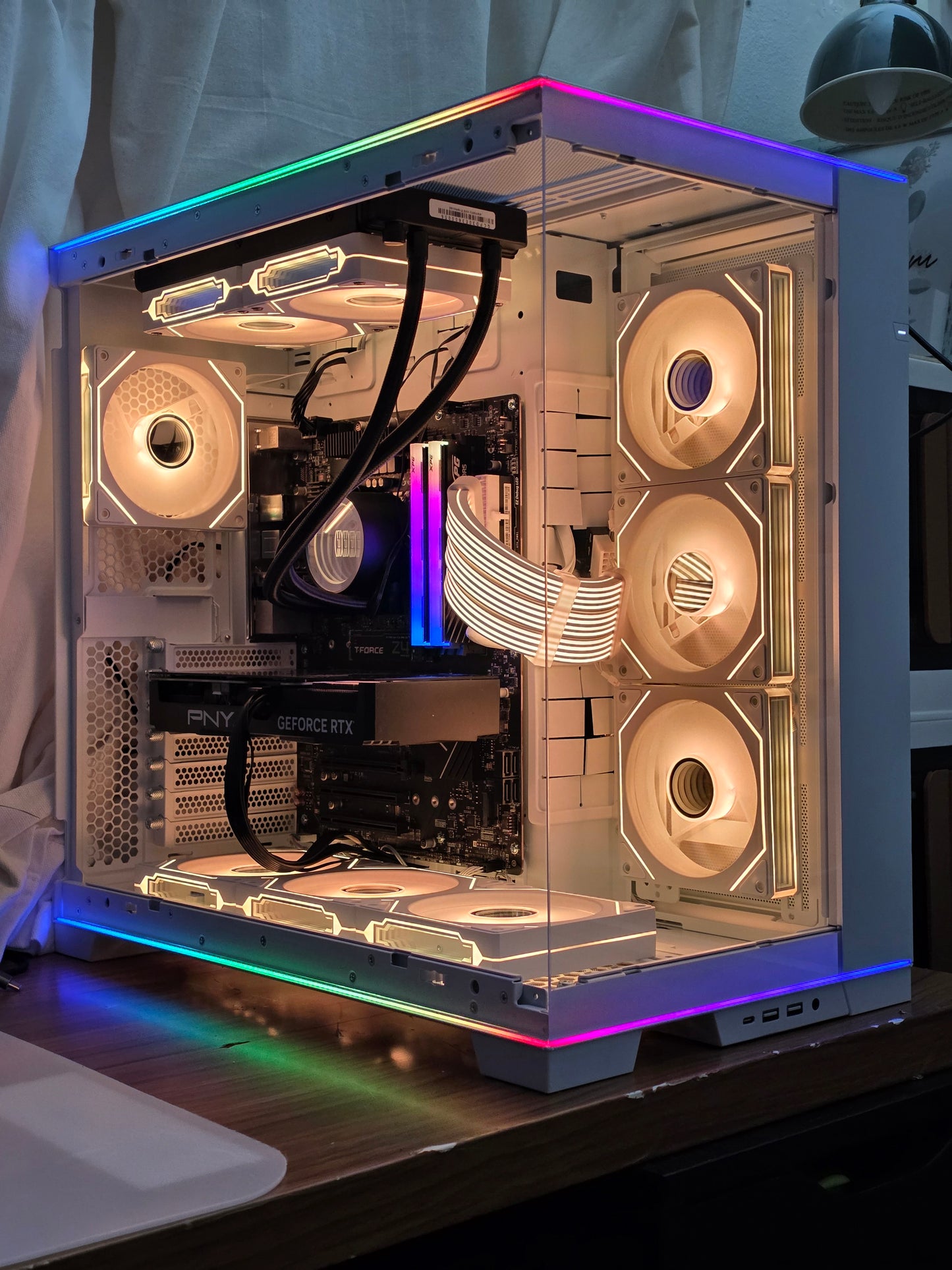 ❄️ Arctic Dominator White Edition | i9-14900F | RTX 4070 SUPER | 32GB DDR5 | 2TB NVMe | WiFi | Windows 11 Pro