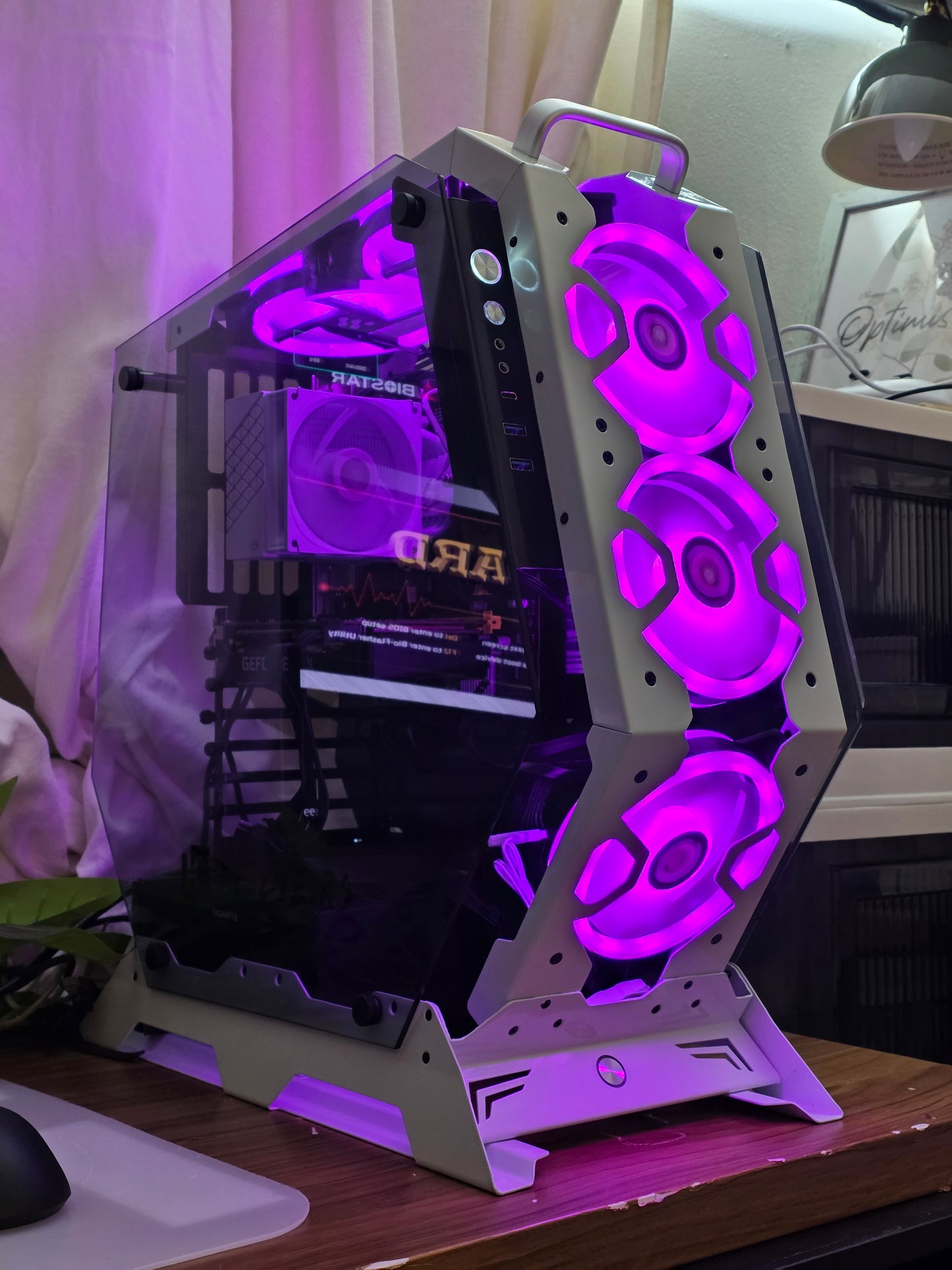 ❄️ White Starter Gaming PC 🤍 | GTX 1660 SUPER 🎮 | Ryzen 5 2600X ⚡ | 16GB RAM | SSD Rápido