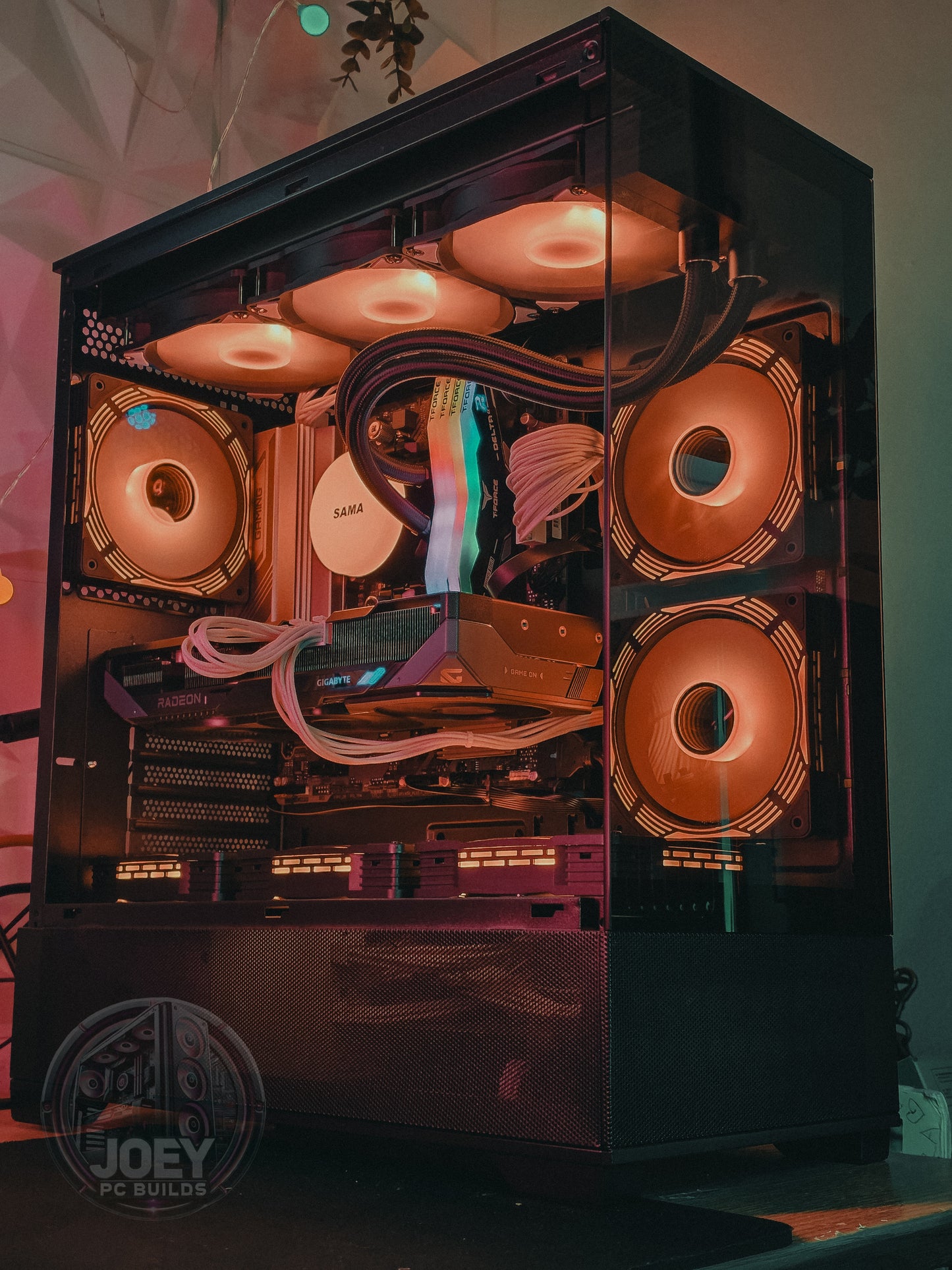 Computadora Gaming RX9070 16 GB/ RYZEN 9 7900,32 GB RAM, 2 TB SSD