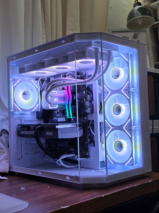 White Pulse Gaming PC – Ryzen 9 7900X | RTX 5070 Ti 16GB | 32GB RAM DDR5| B650M WiFi | 1 TB M.2