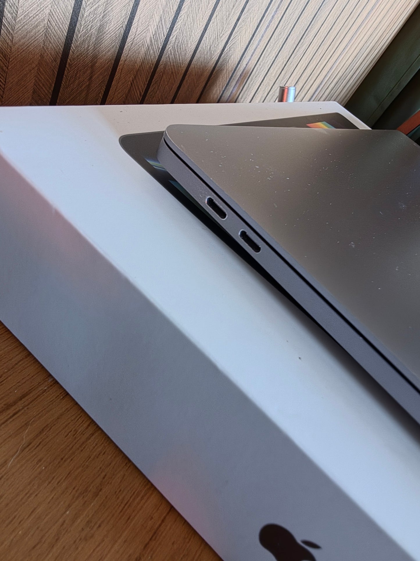 MacBook Pro 16” 2019 i7 + Radeon 5300M 4GB 🔥 16GB RAM 512GB SSD | 9/10 + Caja