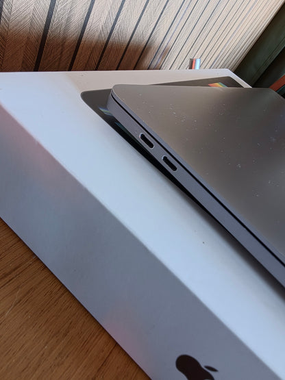 MacBook Pro 16” 2019 i7 + Radeon 5300M 4GB 🔥 16GB RAM 512GB SSD | 9/10 + Caja